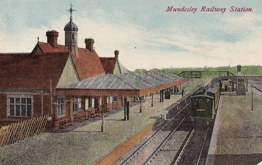 1915-24th-Nov-Mundesley-railway-station-postcard Mundesley on Sea railway station, 24th Nov 1915
