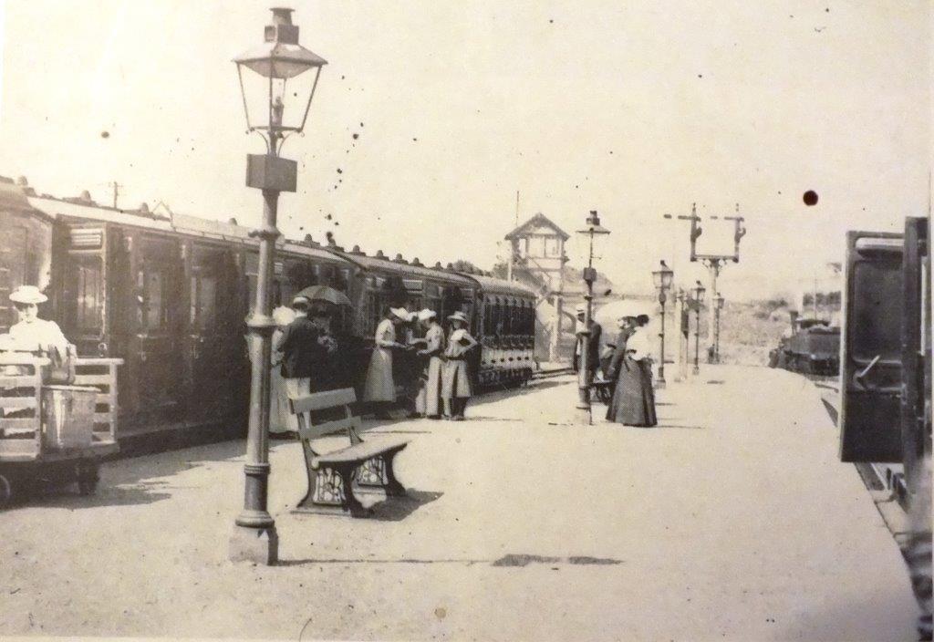 Cromer-Beach-1906 Cromer Beach station / 1906